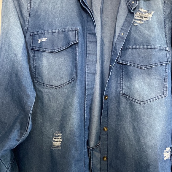 CHARLOTTE RUSSE JEAN BLOUSE Size medium - Picture 4 of 11